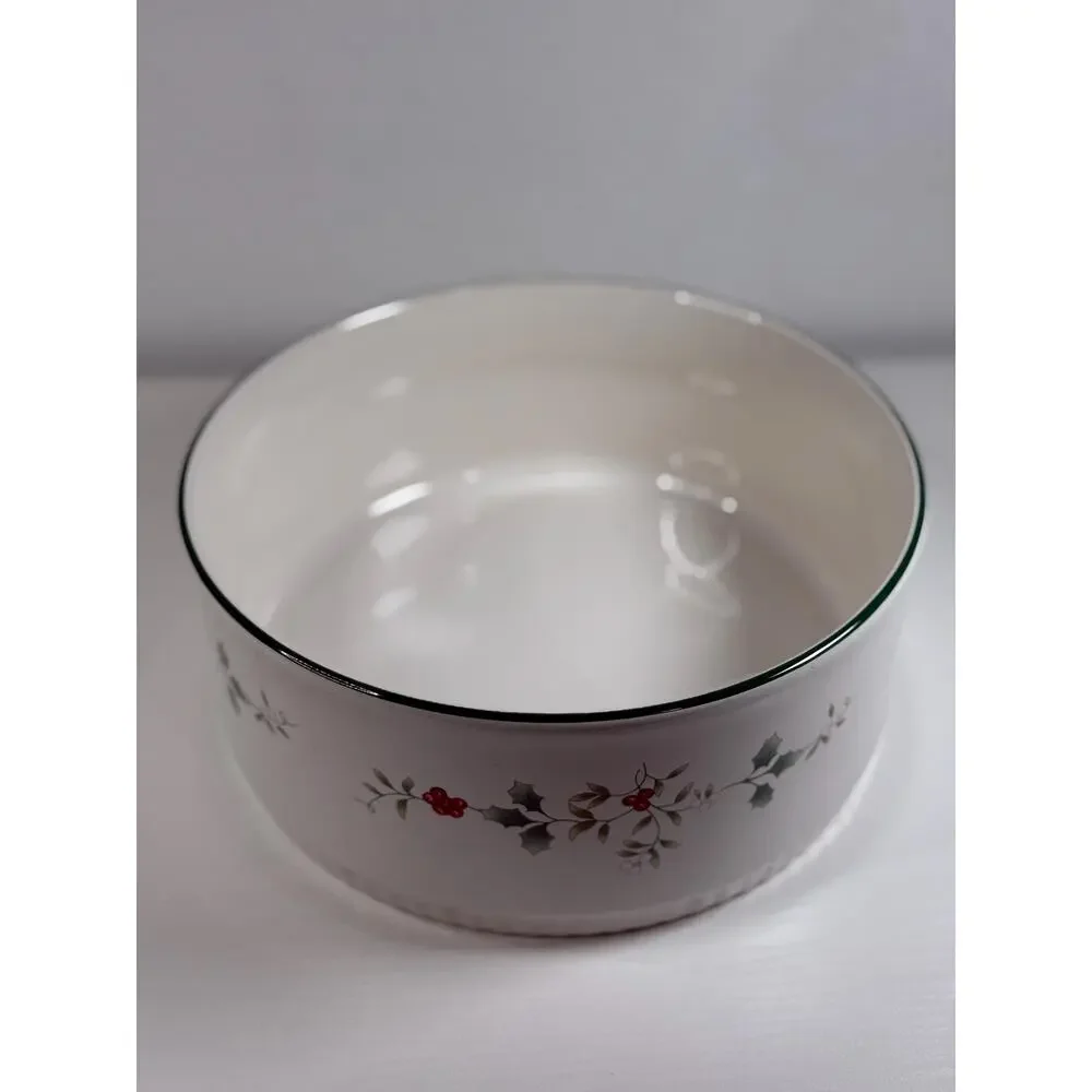 Vintage Pfaltzgraff Stoneware Round Bowl Green Rim Holly Berry Christmas